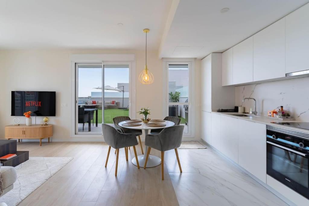 Apartemen Modern 2-bed With Huge Terrace Marbella
